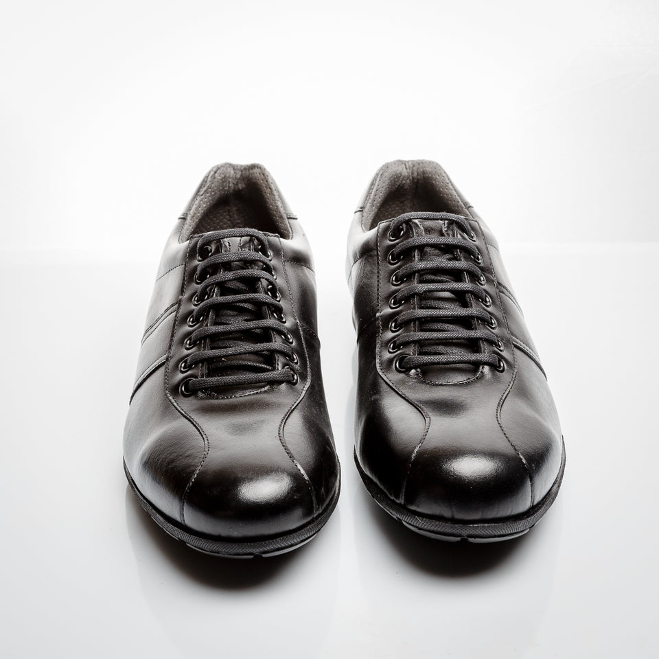 Sneaker-schwarz