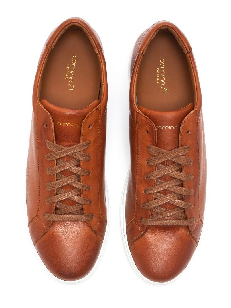 Sneaker-braun