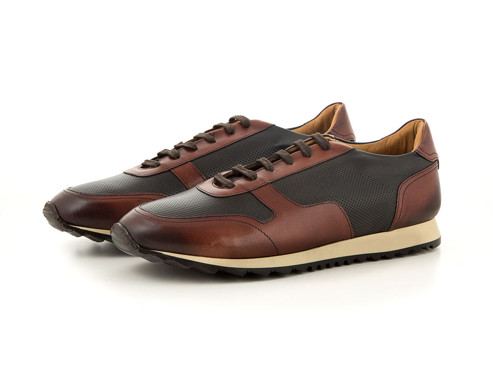 Elegant men’s sneaker made of soft leather | camino71